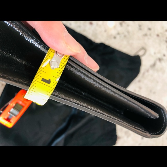 YSL patent clutch in dark gray - Picture 10 of 11